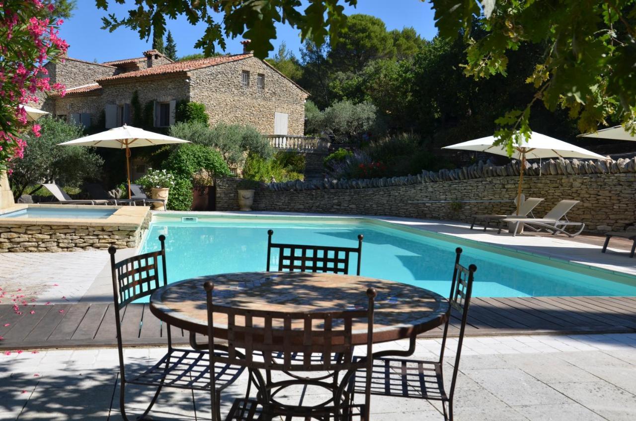 Le Jas Des Parpaillous LʼIsle-sur-la-Sorgue Exterior foto