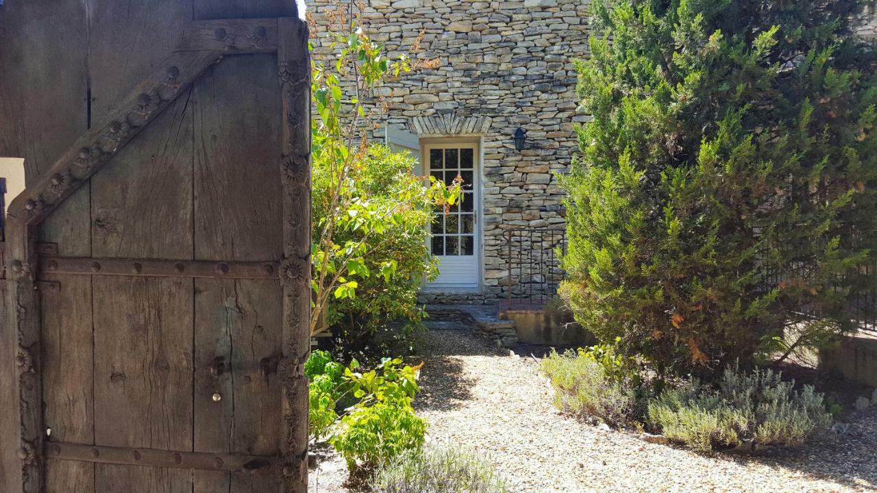 Le Jas Des Parpaillous LʼIsle-sur-la-Sorgue Exterior foto